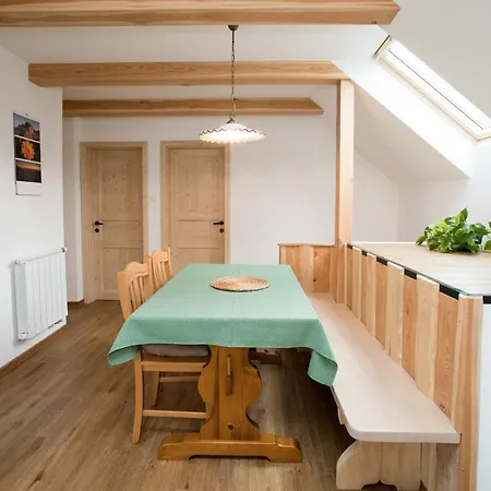 Lägenhet Apartma Hkavc Markez